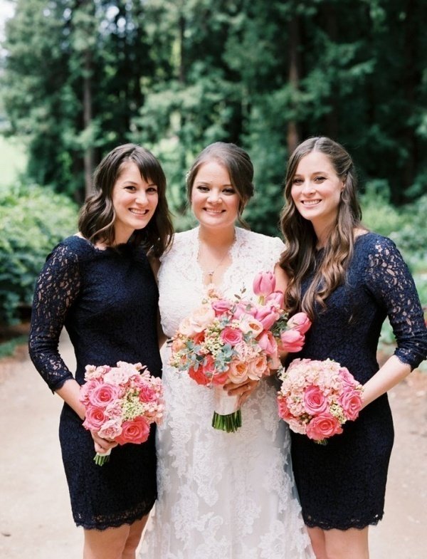 伴娘长袖的冬季婚礼